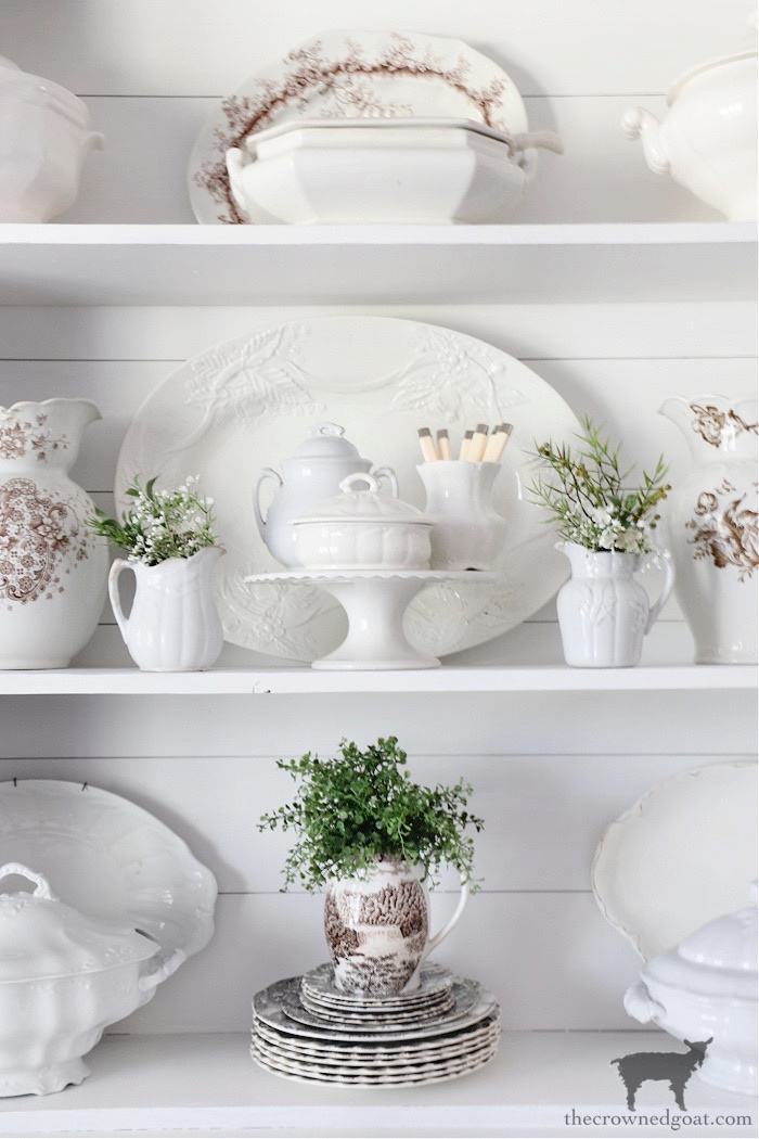 Eight Easy Tips for Styling a Dining Room Hutch