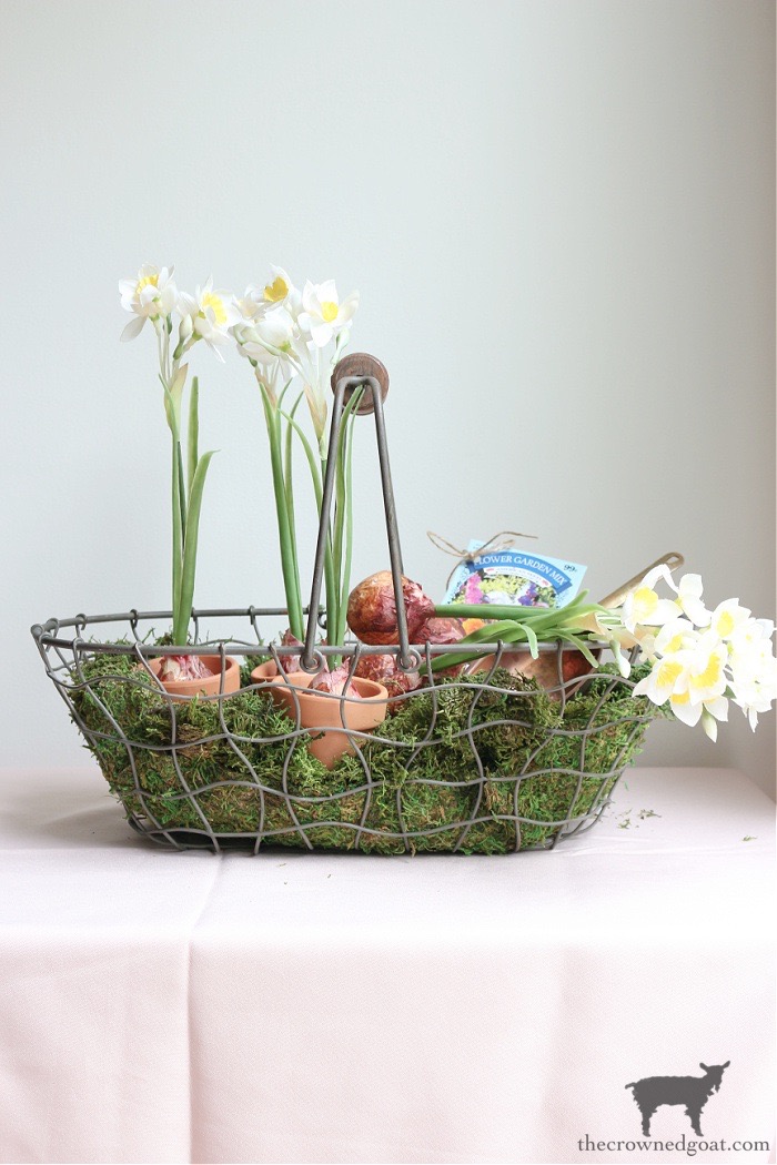 Quick and Easy Easter Vignette Ideas