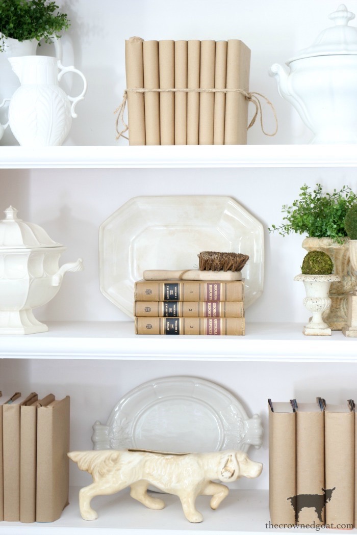Easy Tips for Styling a Bookcase