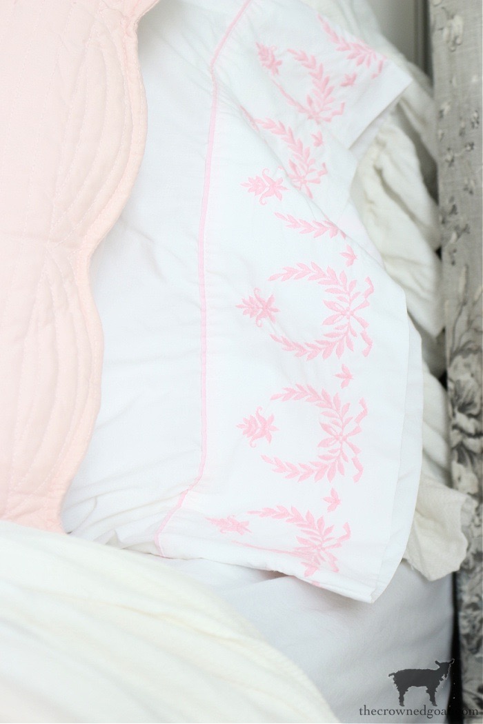 How-to-Clean-Vintage-and-Antique-Pillowcases-The-Crowned-Goat