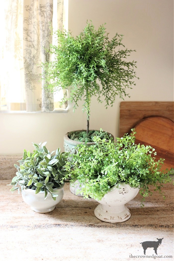 How-to-Create-a-Faux-Herb-Topiary-The-Crowned-Goat