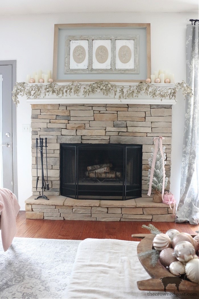 5 Steps to Creating a Festive Holiday Mantel