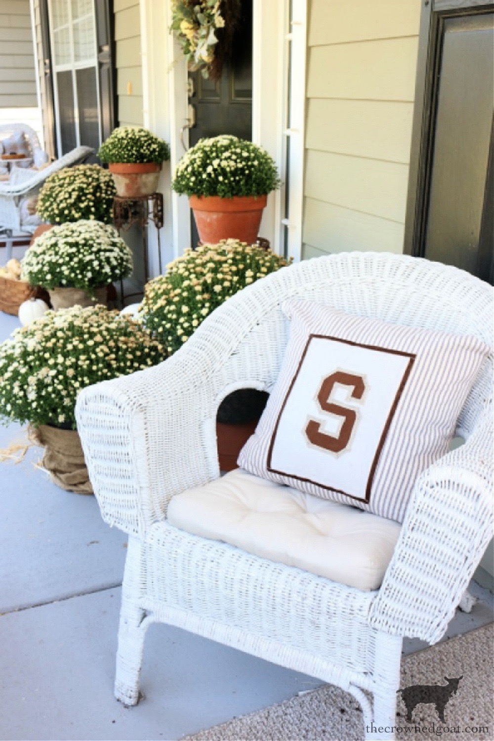 How to Make a DIY No Sew Varsity Inspired Pillow for a Fall Front Porch-The Crowned Goat