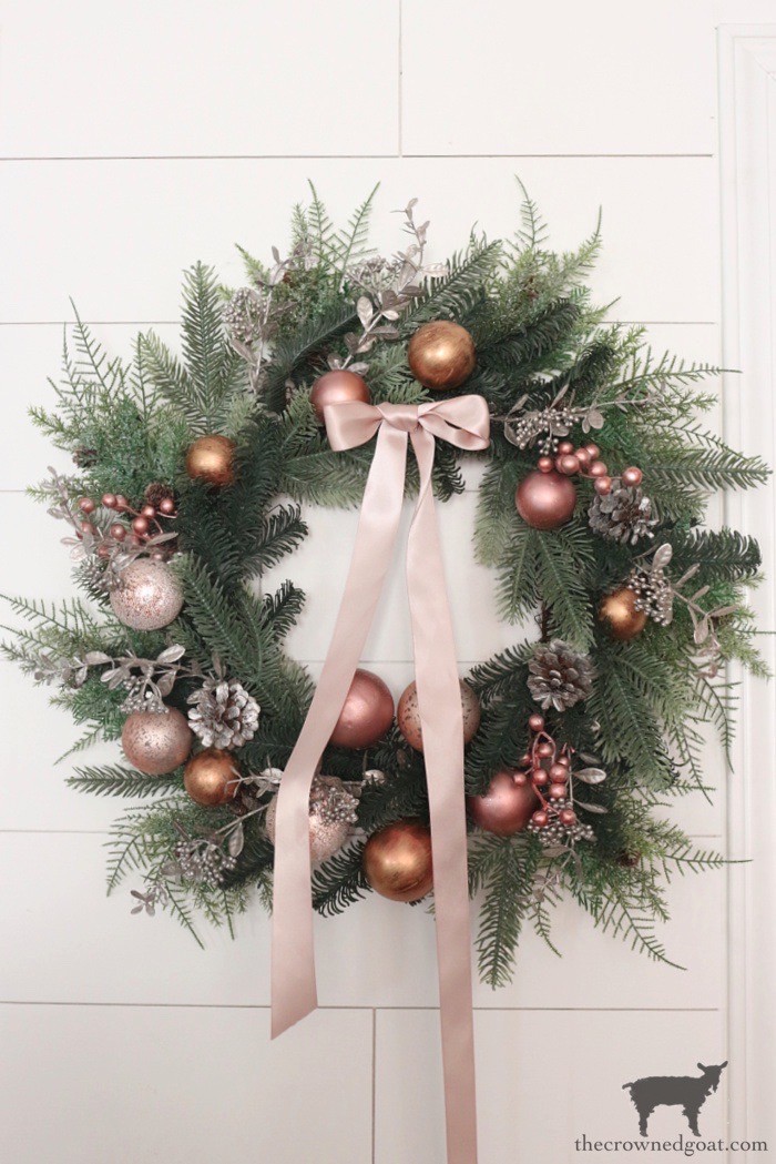 How to Refresh a Christmas Wreath