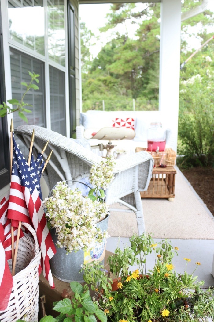 Festive Patriotic DIY and Decor Ideas-The Crowned Goat
